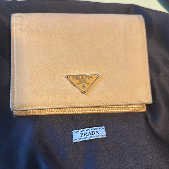 GUC Prada Bifold Wallet in Dust Bag - Picture 12 of 14